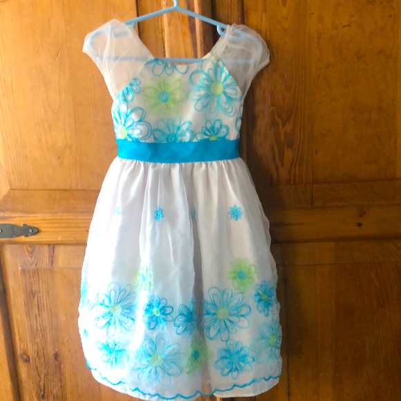 White dresse with green and blue flower - Picture 1 of 5